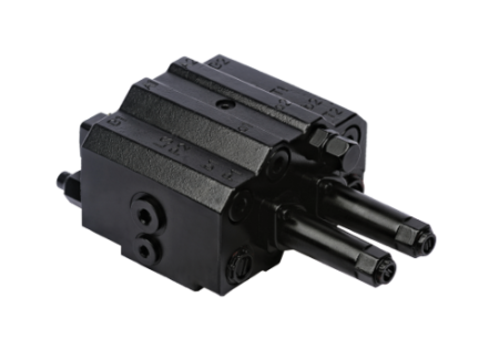 822479 Гидрораспределитель моноблочный двухсекционный с плавающим положением и шоковыми клапанами LV